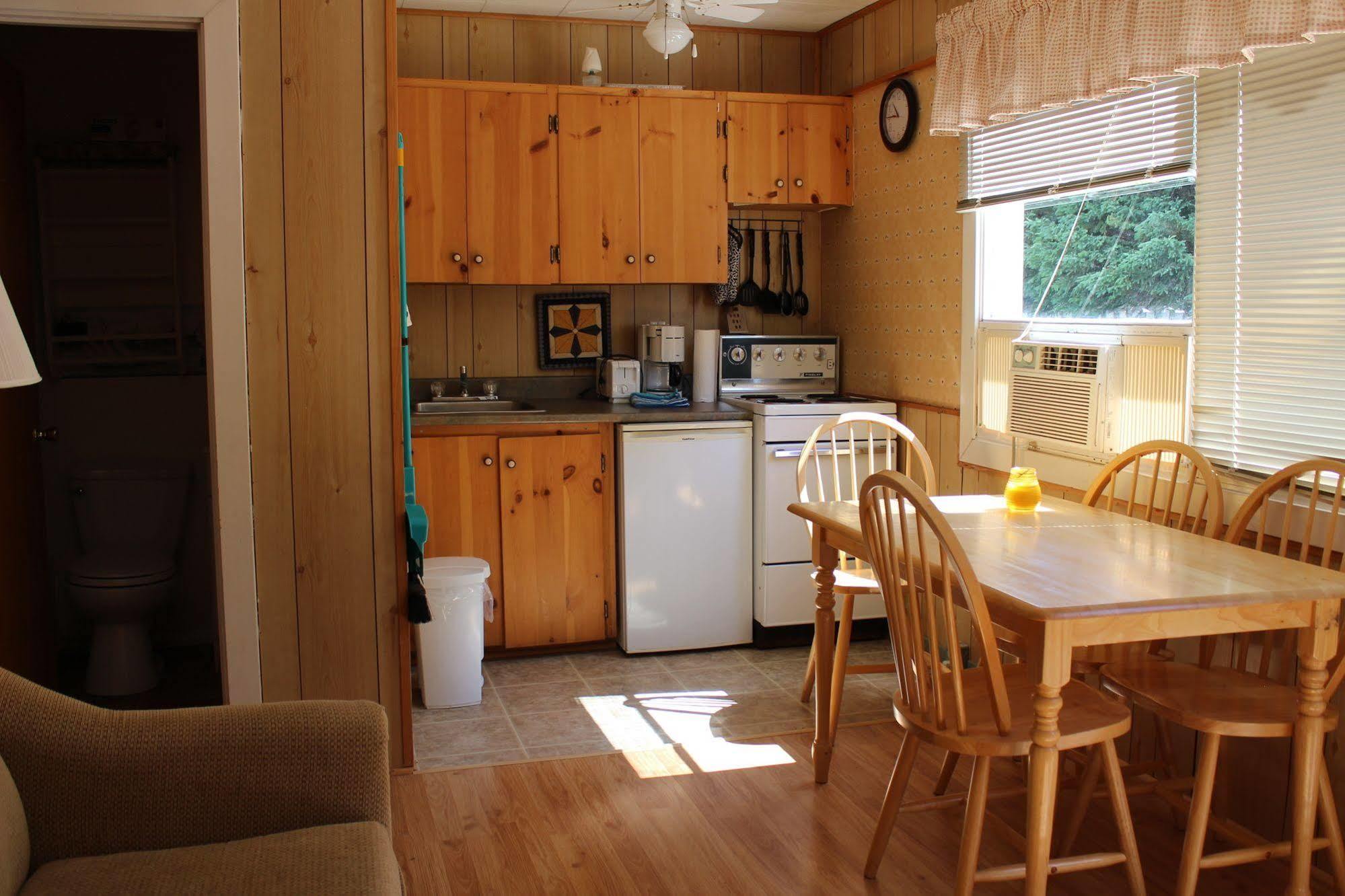 Parkside Cottages & Suites Stanhope Экстерьер фото